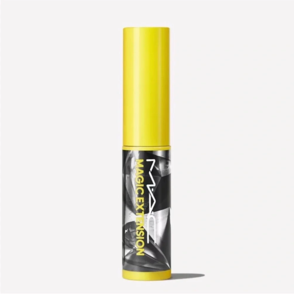 MAC Cosmetics‎ Magic Extension Mascara
